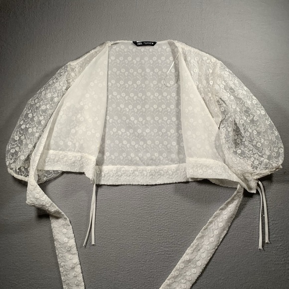 ZARA Womens White Floral Sheer Cropped Wrap Top Sz M 3/4 Puff Sleeve V Neck  T13 - Picture 8 of 11